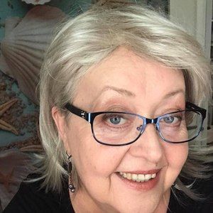 Meet your Posher, Alena